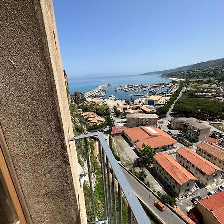 La Rupe Apartments Тропея Экстерьер фото