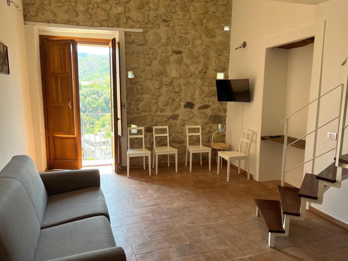 La Rupe Apartments Тропея Экстерьер фото