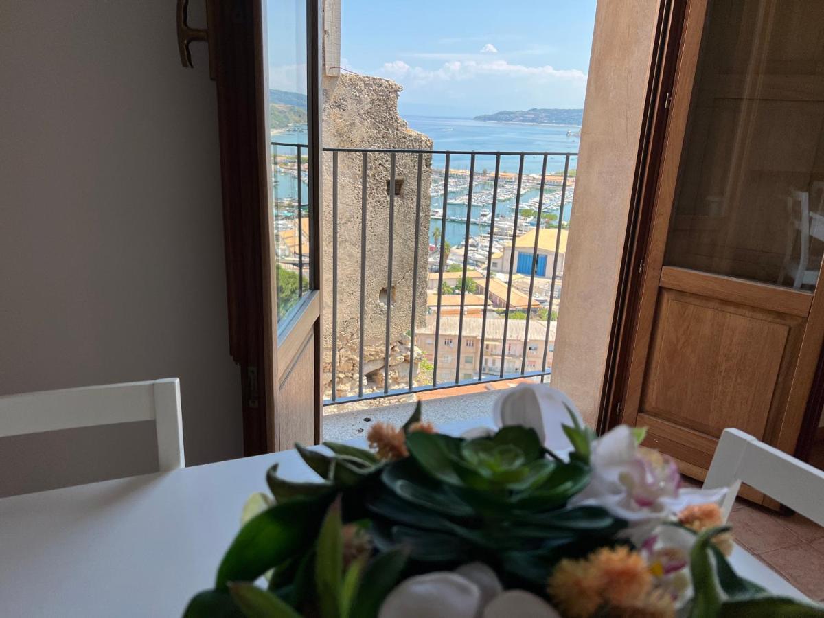 La Rupe Apartments Тропея Экстерьер фото
