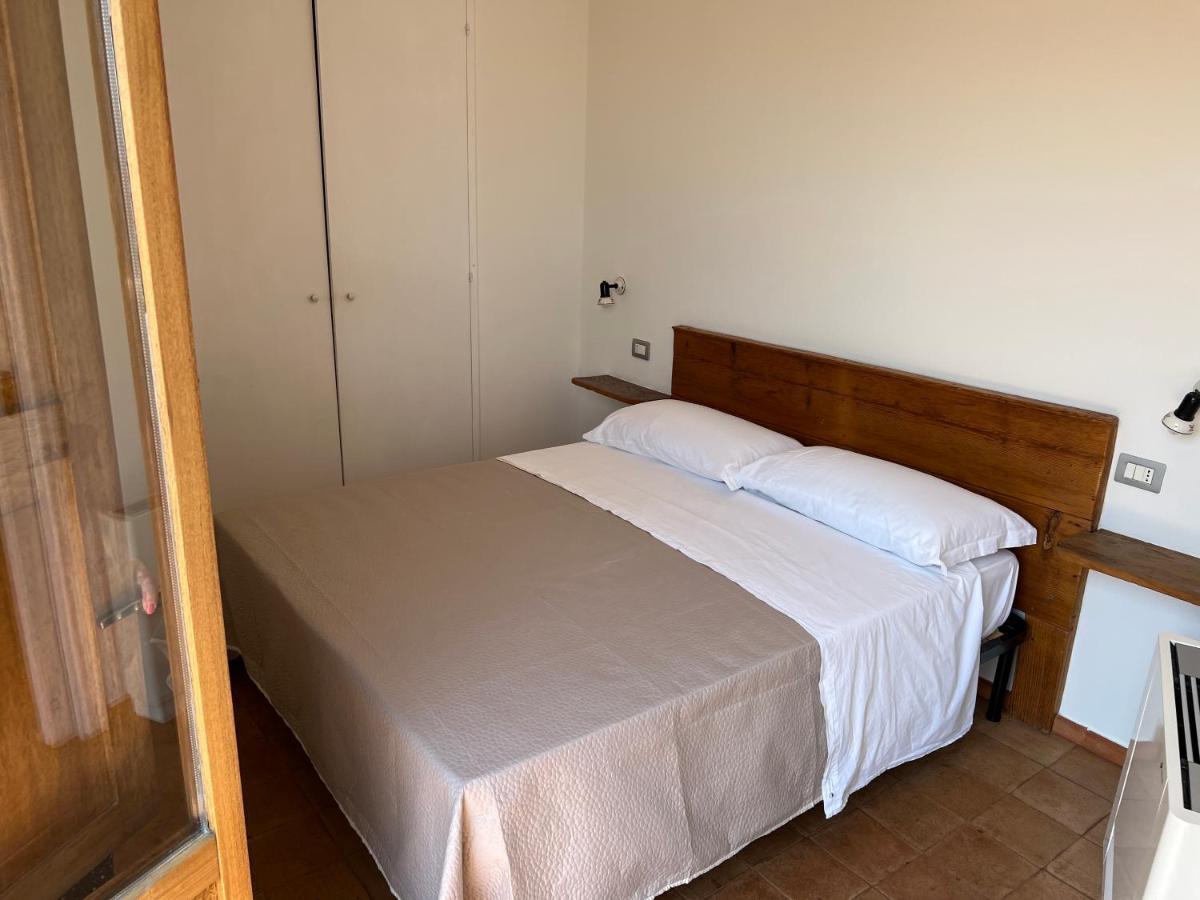 La Rupe Apartments Тропея Экстерьер фото