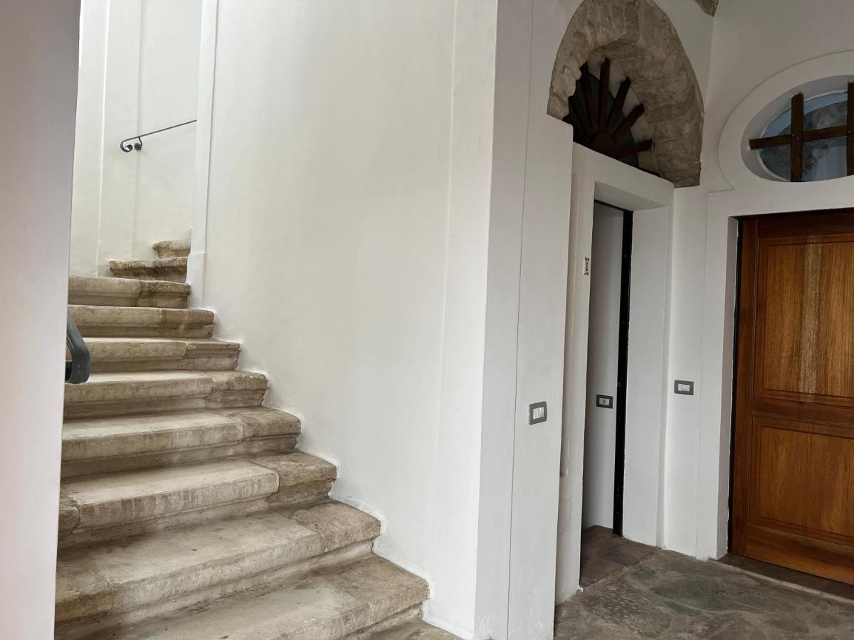 La Rupe Apartments Тропея Экстерьер фото