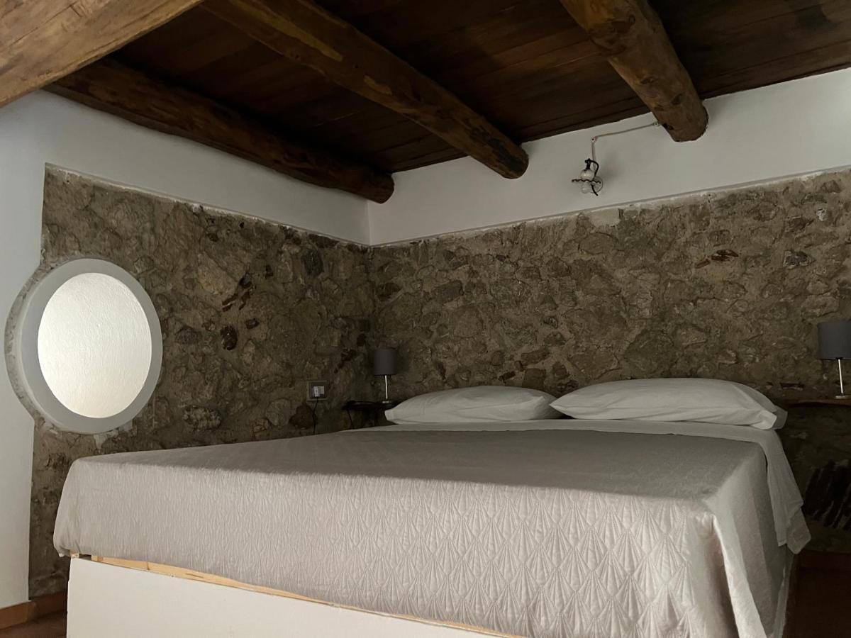 La Rupe Apartments Тропея Экстерьер фото